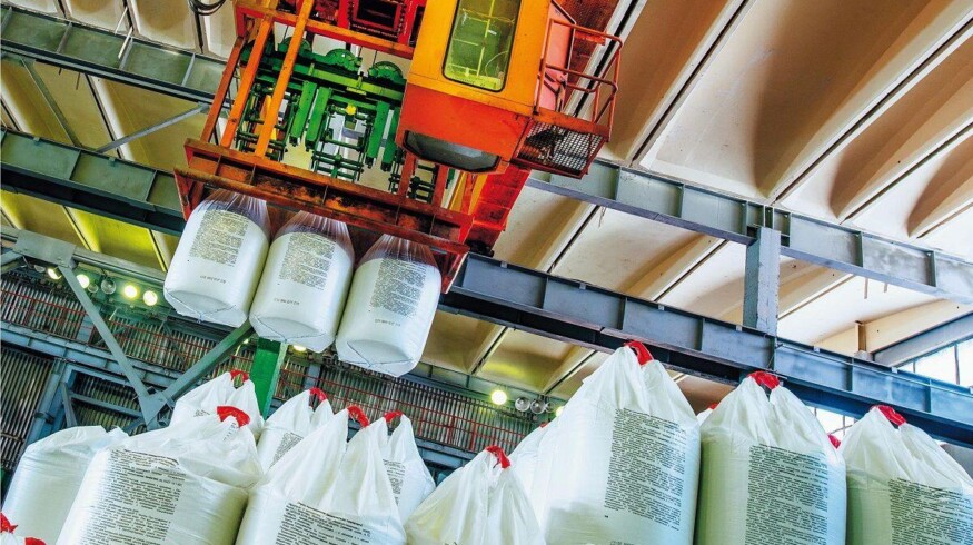 PhosAgro started the supplies of ApaSil to customers